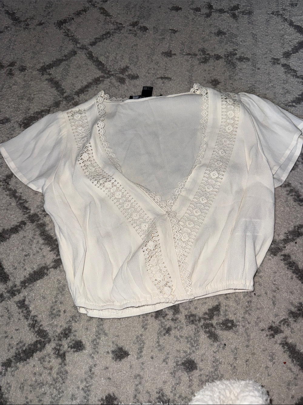 Forever 21 White Lace-Trim V-Neck Crop Blouse